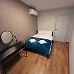 Atana Drujba Apartment *
