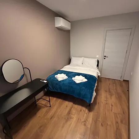 Atana Drujba Apartman *