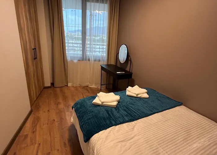 Atana Drujba Apartment